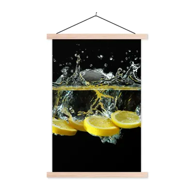 Produktbild von MuchoWow® Textilposter Zitrone - Frucht - Gelb - Stilleben - Wasser 60x90 cm mit holzfarbenen Rahmen - Textil