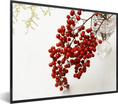 Produktbild von MuchoWow® MuchoWow® Gerahmtes Poster Beeren - Stilleben - Rot 40x30 cm - Poster mit zchwarzem Bilderrahmen - Kunstposter - Wanddekorationen