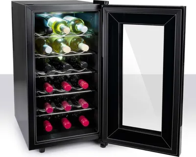 Produktbild von alpina Weinkühlschrank 50L – Elektrischer Weinkühler für 18 Flaschen – Weinkühlschrank ohne Kompressor – mit Glastür und LED Innenlicht – 66 x 34,5 x 49cm – Schwarz