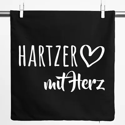 Produktbild von Huuraa Kissenbezug Hartzer mit Herz 40x40cm Black Baumwolle Dekokissenbezug Geschenkidee