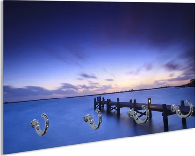 Produktbild von Wallario Schlüsselbrett aus Glas, Motiv: Steg bei Abenddämmerung - Blauer Himmel bei Nacht, 30 x 20 cm mit 4 Haken