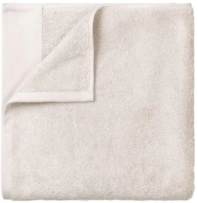 Zdjęcie produktu dla Ręcznik Unyqoos® wykonany w 100% z organicznej bawełny, 50 x 100 cm – miękki i dobrze chłonny, przez GOTS, kolor: Moonbeam, idealny do codziennego użytku