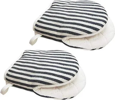 Imagen del producto de Unyqoos®: 1 par de guantes mini para horno, resistentes al calor hasta 260 °C, hechos de neopreno y algodón, de corte corto, color , 14,5 x 13 cm, ideales para hornear y asar a la parrilla