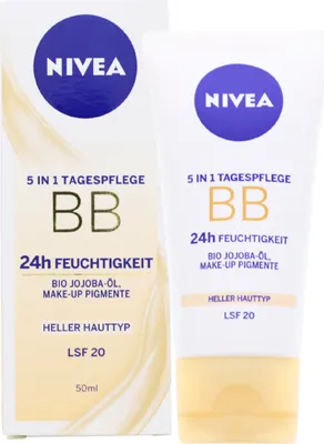 Produktbild von Nivea 5in1 Tagespflege BB 24h Feuchtigkeit Heller Hauttyp LSF20 50ml Make-up Pigmente