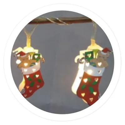 LED-Lichterkette mit Weihnachtsstrümpfen, 1,35 m, batteriebetrieben