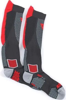 Produktbild von Dainese D-Core Dry High Socken Grösse: S, Farbe: Schwarz/Rot