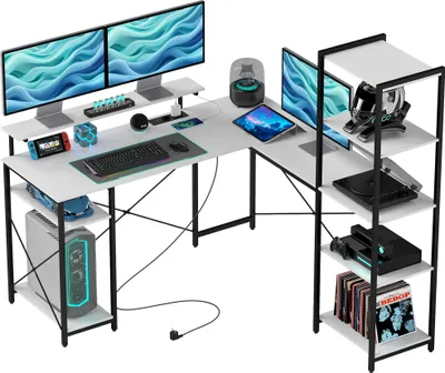 Produktbild von HOMCOM L-förmiger Schreibtisch mit Steckdose, Eck-Computertisch mit Monitorständer, CPU-Ständer und Bücherregal für das Home-Office, kleine Räume, Weiß und Schwarz
