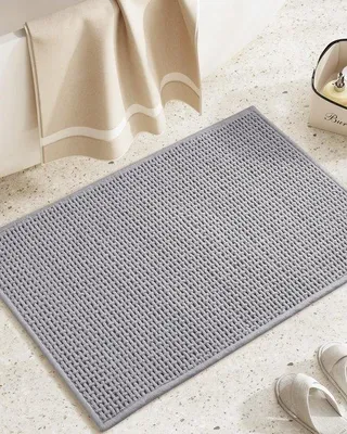 Produktbild von Unyqoos® Chenille-Badematte 60 x 90 cm, grau – saugfähige, schnell trocknende Badezimmermatte mit rutschfester Unterseite, maschinenwaschbar, für Dusche & Badewanne