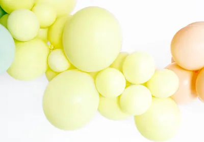 Produktbild von Luftballons 23cm, Pastell Zitrone (1 Packung / 100 Stück)