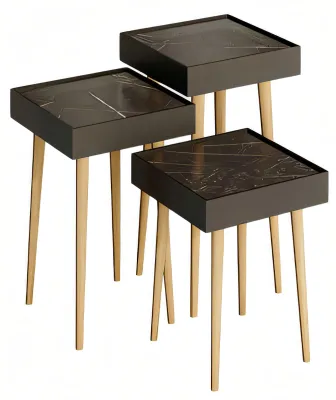 Immagine prodotto di Tavolo in legno nero dal design minimalista