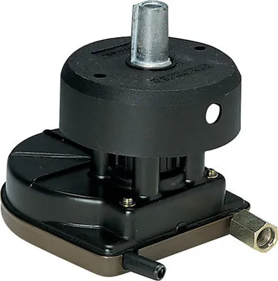Produktbild von Lenkgetriebe 55 PS schwarze Abdeckung T67