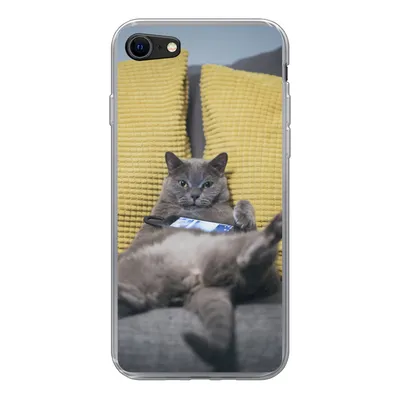 Produktbild von MuchoWow® Handyhülle Schutzhülle Hülle für iPhone 8 Katze - Bank - Faule Silikon Softcase Handy Hülle - Schutzhaube