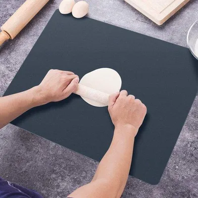 Produktbild von Famanu Silikonmatte Multifunktional - Schwarz, 40 x 60 cm