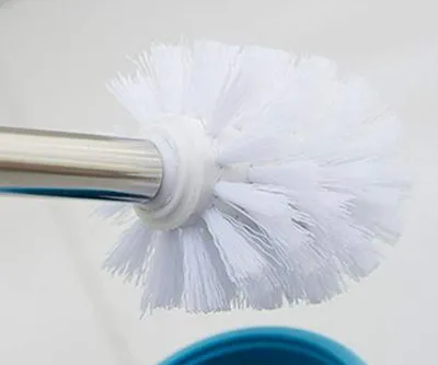 Produktbild von Solidchoice – Kompakte Toilettenbürste mit flexiblen Borsten und Griff aus Edelstahl