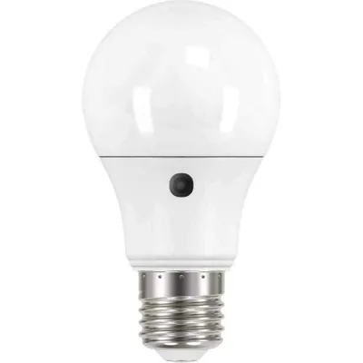 Produktbild von LightMe LED Leuchtmittel Birnenform 9,5W = 60W E27 matt 810lm warmweiß 2700K Tageslichtsensor
