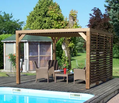 Image de Pergola Thermauvent - Bois thermochauffé - Ventelles mobiles sur le toit et 1 paroi - Visserie inox - 3,41 x 3,13 m
