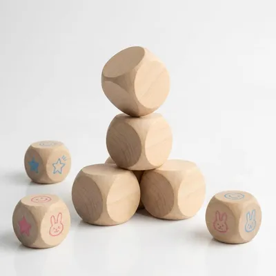 Produktbild von Holzwürfel 20x20 mm, 80 Stück, unlackiert, 6-seitige Klötze für Bastelarbeiten