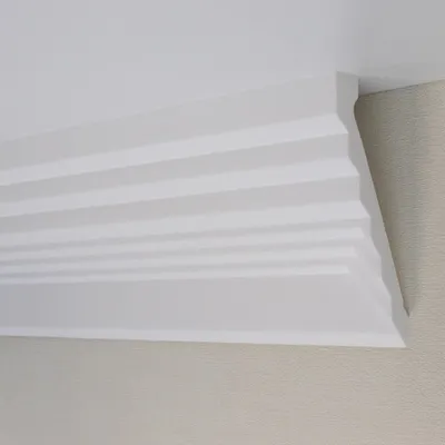 Produktbild von PROVISTON | Stuckleiste | Polystyrol | 70 x 136 x 2000 mm | Weiß | Deckenleiste | Überstreichbar | Einfache Montage | Hochwertig | Stabil und Leicht | 50 Meter