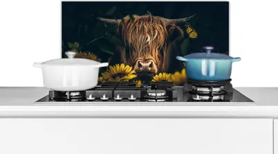 Produktbild von KitchenYeah®  Spritzschutz Küche - Küchenrückwand - Wandschutz für Herd und Spüle - Schottische Hochlandrind - Blumen - Kuh - Botanisch - Tiere 60x30 - Alu-Dibond (Alternative zum Spritzschutz aus Gla