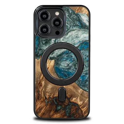 Produktbild von Bewood Einzigartige Hülle für iPhone 14 Pro - Planeten - Erde mit MagSafe