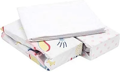 Produktbild von Famanu Spannbettlaken und Wasserdichter Matratzenschoner für Babybetten 50 x 83 cm - 100% Baumwolle, Set von 3