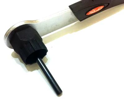 Obrázok produktu pre Zberač kazety XLC TO-S12 s rukoväťou, pre kazety SHIMANO HG