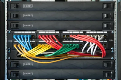 Productafbeelding van DIGITUS DN-97651: Blinde afdekplaat voor 19-inch netwerk- en serversystemen