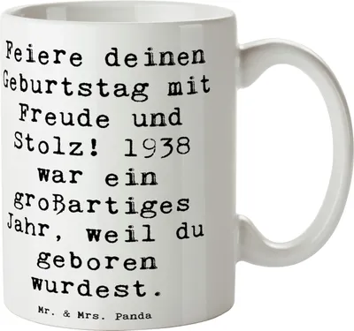 Produktbild von Mr. & Mrs. Panda Becher Spruch 1938 Geburtstag - Weiß - Geschenk, Kaffeepott, Alter, Kaffeetasse, Feiern, cappuccinotasse, Geburt, Pott, Stolz, Kaffeebecher, Tasse