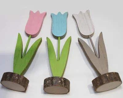 Produktbild von Holztulpe XL auf Baumscheibe 5x5x19cm
