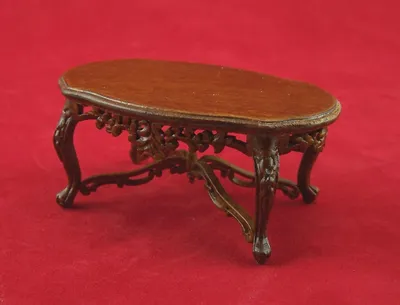 Produktbild von Barock Tee Tisch aus Holz von Creal lakiert. Für 1:12 Puppenstuben. 8x4.6x3.5cm