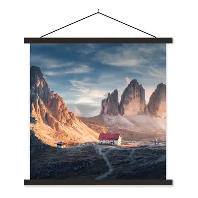 Produktbild von MuchoWow® Textilposter Haus - Berge - Landschaft 90x90 cm mit schwarzem Rahmen - Magnetisches