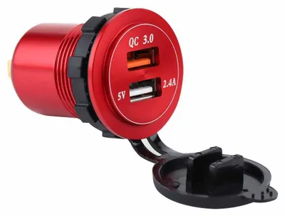 Zdjęcie produktu dla Wodoodporna podwójna szybka ładowarka USB 3.0 QC z woltomierzem do samochodu, łodzi i urządzeń mobilnych, czerwona obudowa