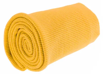 Aufgerolltes geripptes Strickbündchen in Gelb, 16x80 cm – elastischer Bündchenstoff.