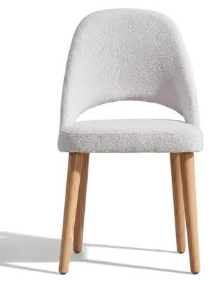 Image de Ensemble de salle à manger scandinave moderne : table et quatre chaises en bois massif