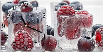 Produktbild von Wanduhr aus Glas mit Motiv Gefrorene Beeren- 60 x 30 cm - inkl. Aufhängesystem