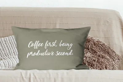 Produktbild von MuchoWow® Zierkissen Sofakissen Wohnzimmer Dekokissen 60x40 cm Erst Kaffee, dann produktiv sein - Sprichwörter - Kaffee - Zitate - Kopfkissen - Polster mit Foto
