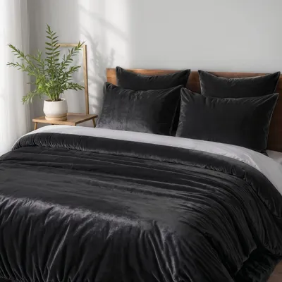 Produktbild von HMB Home & Living – Kuschelige Plüsch-Bettwäsche – Schwarz – 200x200 cm + 40x80 cm – Versteckter Reißverschluss – Für Hausstaub- & Milbenallergiker – Atmungsaktiv – Waschmaschinen- & trocknergeeignet