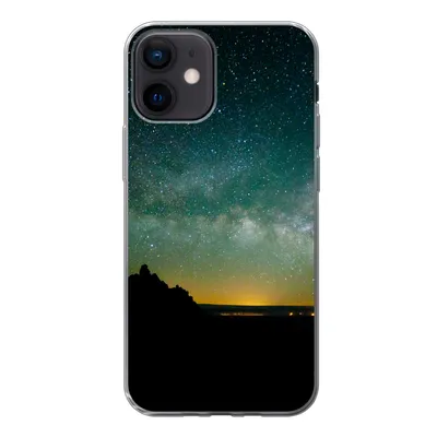 Produktbild von MuchoWow® Handyhülle Schutzhülle Hülle für iPhone 12 Universum - Sternenhimmel - Grün - Jungen - Mädchen - Kinder Silikon Softcase Handy Hülle - Schutzhülle