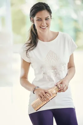 Produktbild von Yoga-T-Shirt Batwing „celestial flower“ - ivory/copper