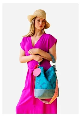 Produktbild von Izzy07 Fritzi x Frida Kahlo Limited Canvas Hobo Bag Frida Heads