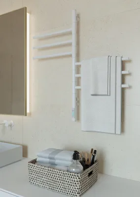 Immagine prodotto di Termosifone elettrico da bagno 76x40 cm 180°С Asciugamani con 6 bracci pieghevoli in acciaio bianco timer 3h 78W
