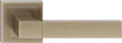 Produktbild von Türgriff Beta, quadratischer Innengriff, messingbeschichtet, aus der Kollektion MB Antikmessing