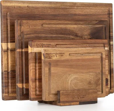Immagine prodotto di Les Plaisirs Du Chef - Set di taglieri premium in legno di acacia - 4 taglieri e supporto - Oliato con olio naturale e sicuro per gli alimenti
