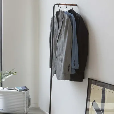 Produktbild von Yamazaki Garderobenständer zum Anlehnen Kleiderständer Japan Design schwarz 38x160cm