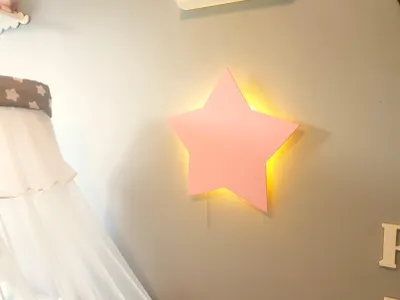Immagine prodotto di Lampada notturna a LED a forma di stella alimentata a batterie