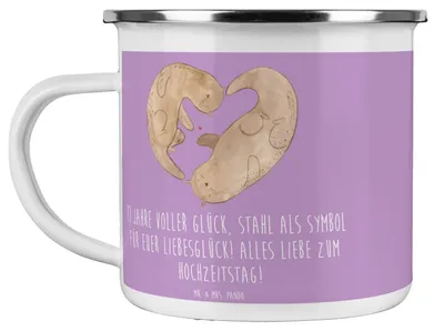 Produktbild von Mr. & Mrs. Panda Emaille Tasse 11. Hochzeitstag Stahlhochzeit - Lavendeltraum - Geschenk, Haferl, Teetasse, becher, metallbecher, Geschenke, Zusammenhalt, Heiraten