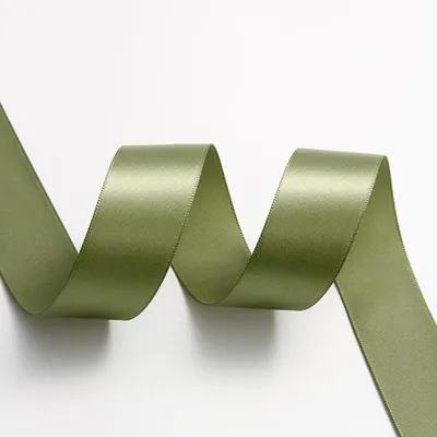 Imagen del producto de Cinta de satén para decoración, color verde oliva, 20 metros de largo x 2,5 cm de ancho
