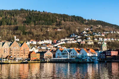 Produktbild von hansepuzzle 73176 - Norwegen Puzzle, 2000 Teile, Orte, 90,0 x 60,0cm mit hochwertiger Aufbewahrung, Kartonbox und wiederverschließbarem Beutel