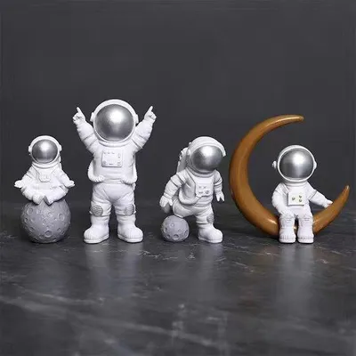 Produktbild von Silberne Raumfiguren Set von 4 für Schreibtisch und Auto