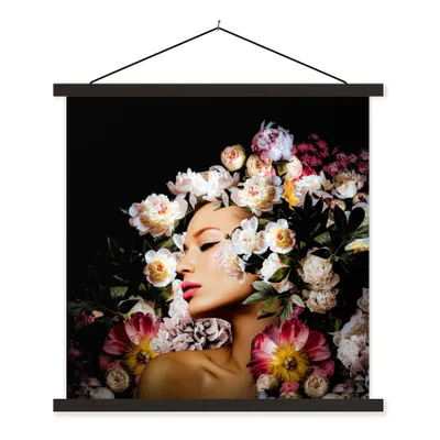 Produktbild von MuchoWow® Textilposter Frauen - Blumen - Rosen - Porträt 60x60 cm mit schwarzem Rahmen - Posteraufhänger
